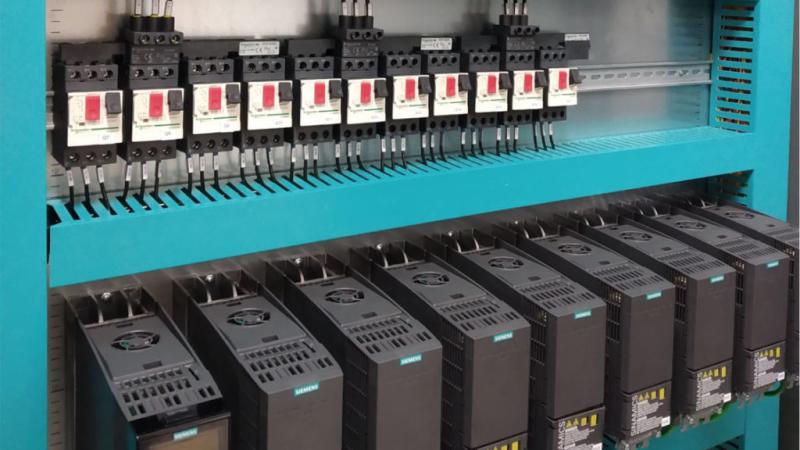 Montagem paineis eletricos ccm qgbt